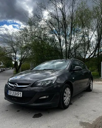 Opel Astra cena 28900 przebieg: 130000, rok produkcji 2015 z Kraków małe 46